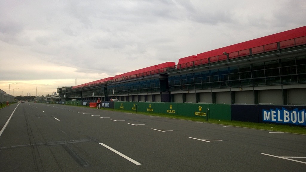 Albert Park pits