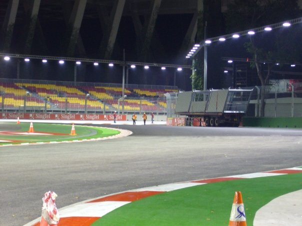 .. right-handed Turn 2, which tightens into Turn 3