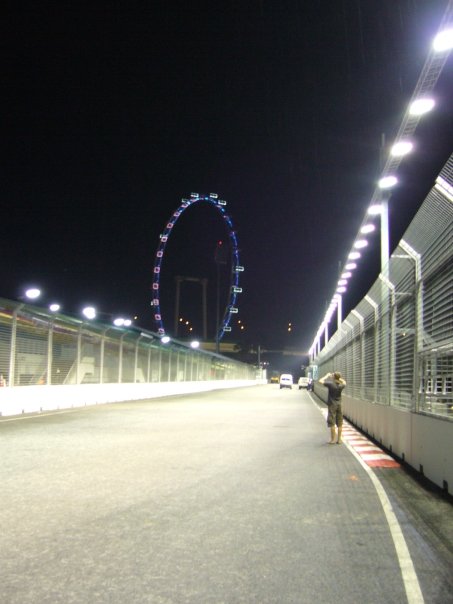 This was the scene of Crashgate in the first edition of the race. Otherwise it's a short stadium section between the stands and the water.