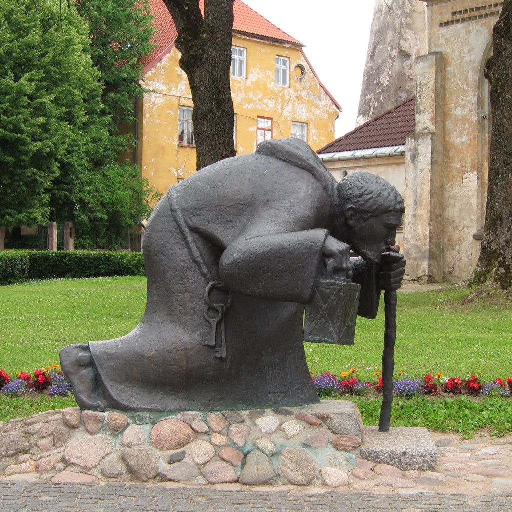 The lantern bearer is another of the citys icons