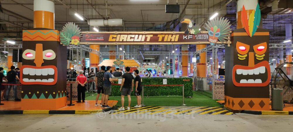 Circuit Tiki arch entrance